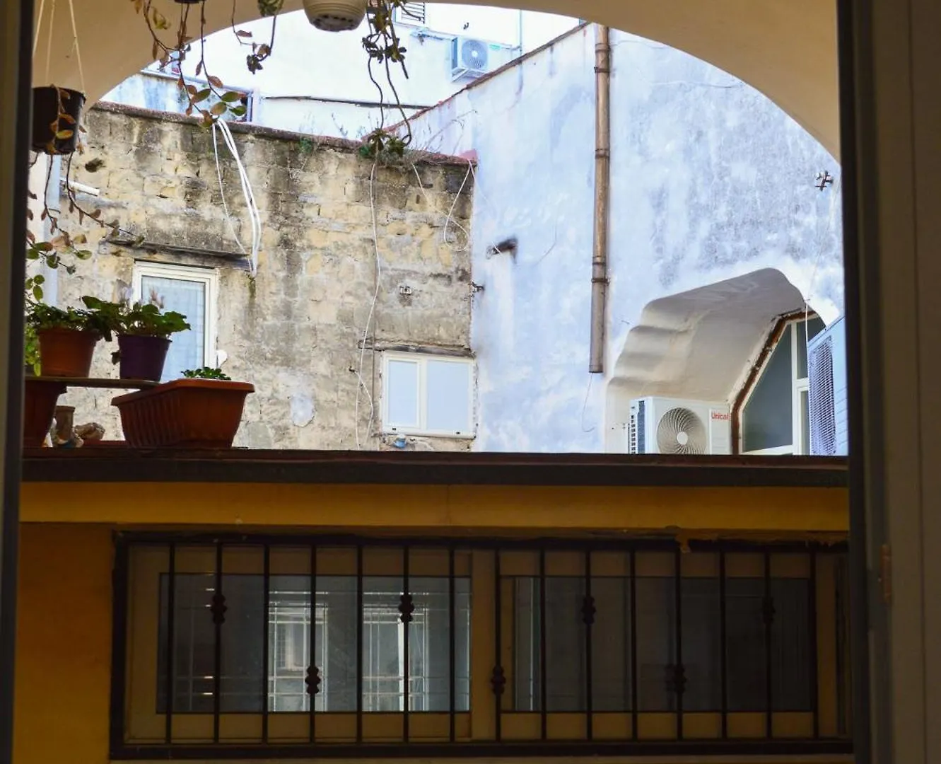 La Casa Di Famiglia Apartment Naples Italy